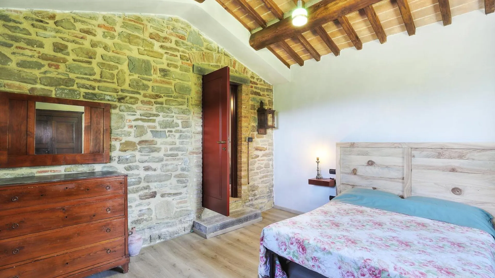 Casale Cantalena Cortona Italy